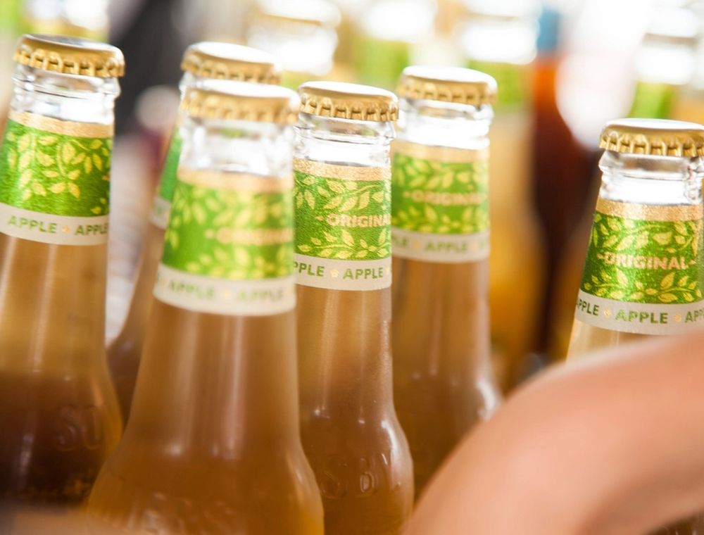 Bouteilles de cidre normand